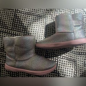 Girls sparkle Uggs